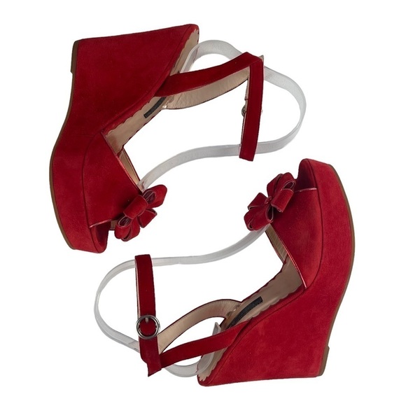 MARC JACOBS PEEP TOE FLOWER EMBELLISHED SUEDE WEDGE SANDAL HEELS - Picture 7 of 14